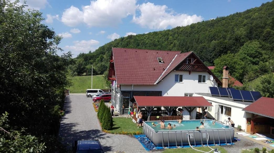 Olimpia Villa Tibod Exteriör bild