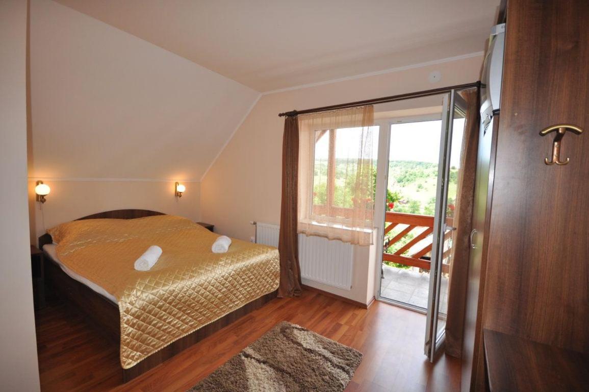 Olimpia Villa Tibod Exteriör bild