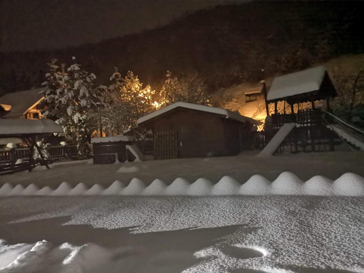 Olimpia Villa Tibod Exteriör bild